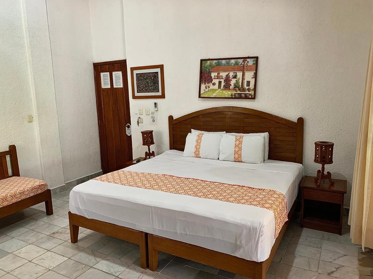 Villas Mercedes Zihuatanejo Eksteriør bilde