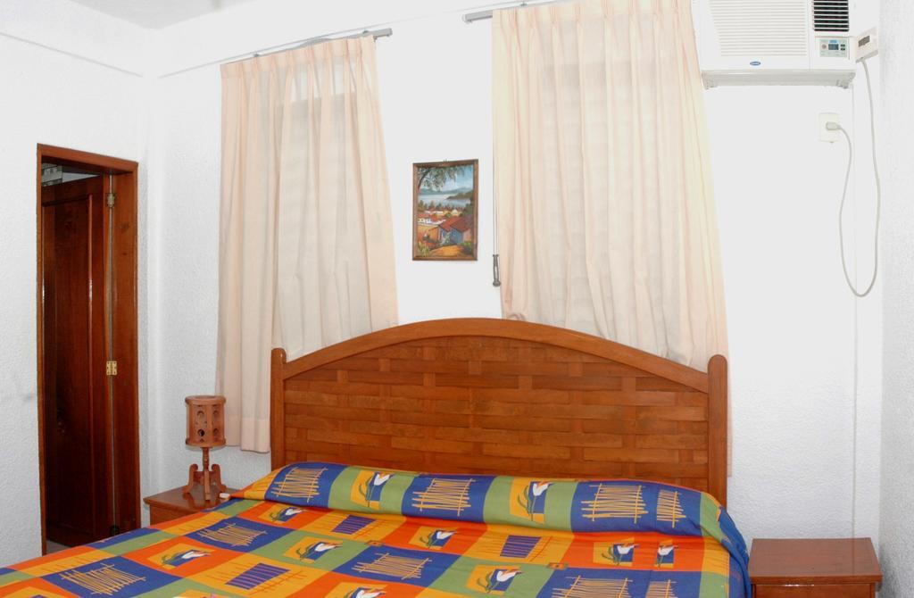 Villas Mercedes Zihuatanejo Rom bilde