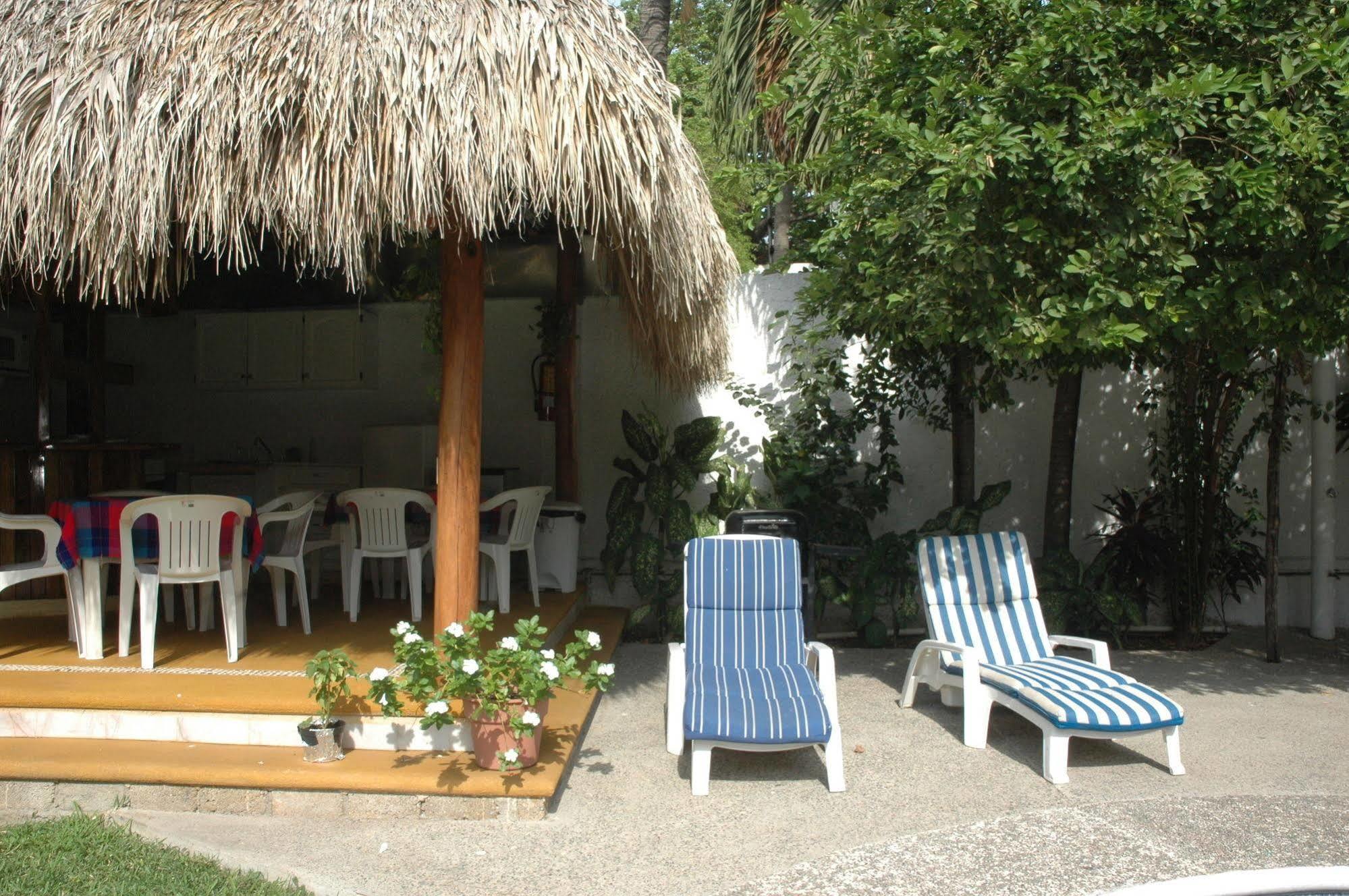 Villas Mercedes Zihuatanejo Eksteriør bilde
